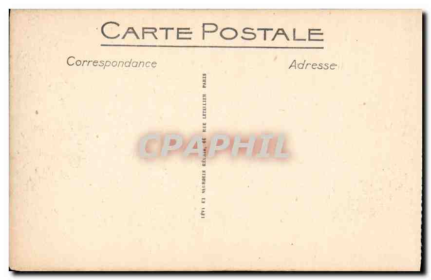 Palais de Fontainebleau — La Cour des Adieux — LL — Verso