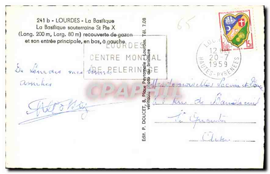 CPA Lourdes La Basilique La Basilique Souterraine St Pie X recouverte de gazon et son entree princip — Verso