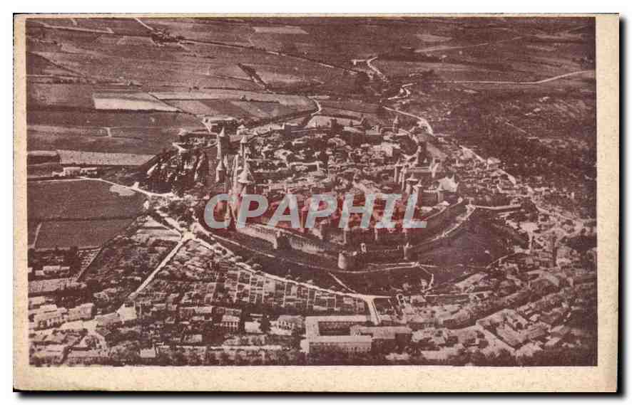 CPA Carcassonne La Cite Vue prise par avion 