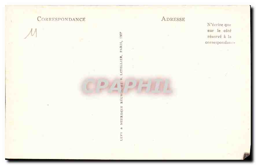 Carcassonne — Les Hautes Lices. LL The Lists. — Espace qui sépare l'enceinte intérieure et l'enceinte extérieure et qui servait à la défense aussi aux Joutes et Tournois. — Reverso