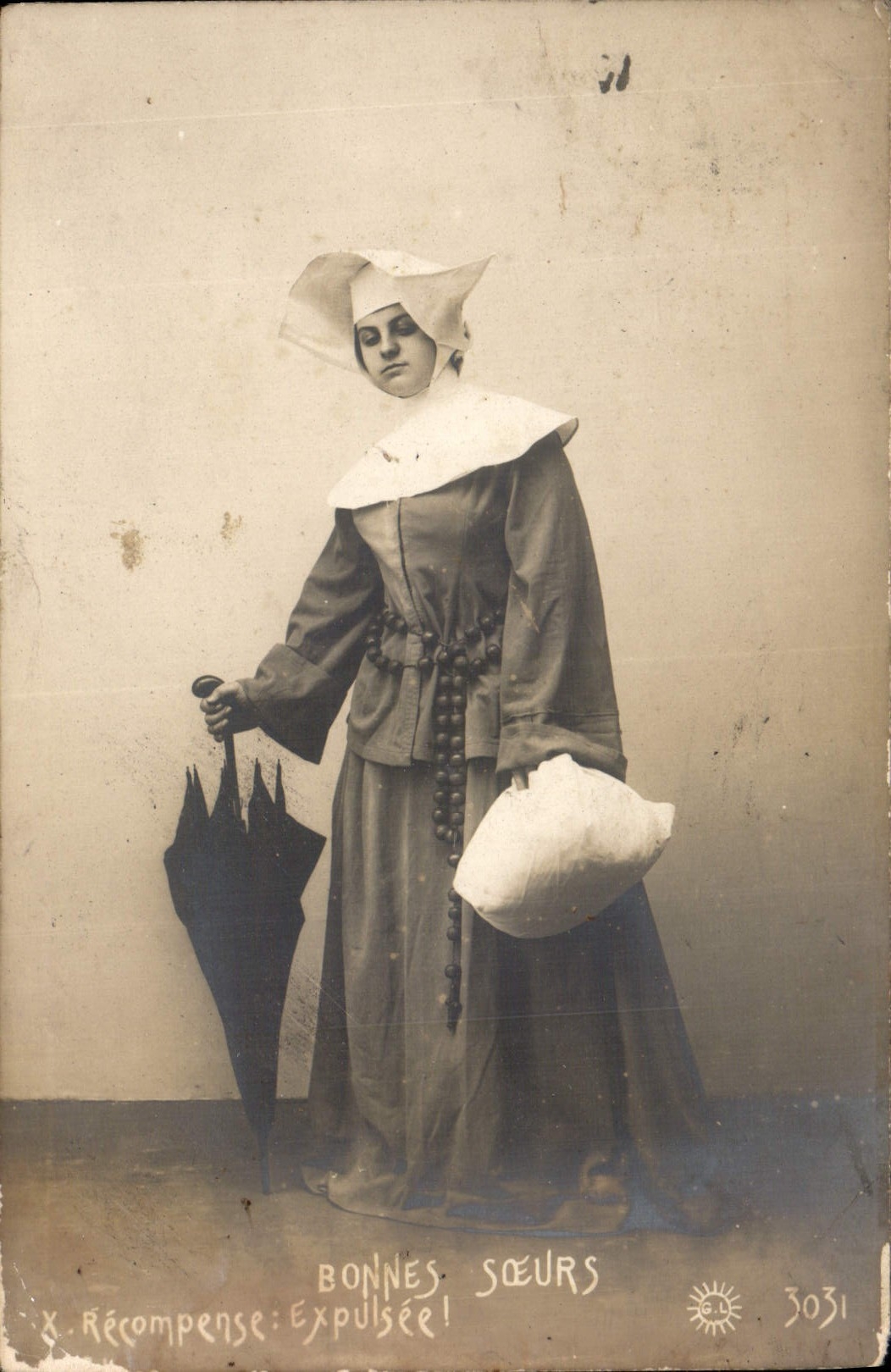 CPA Femme Religieuse