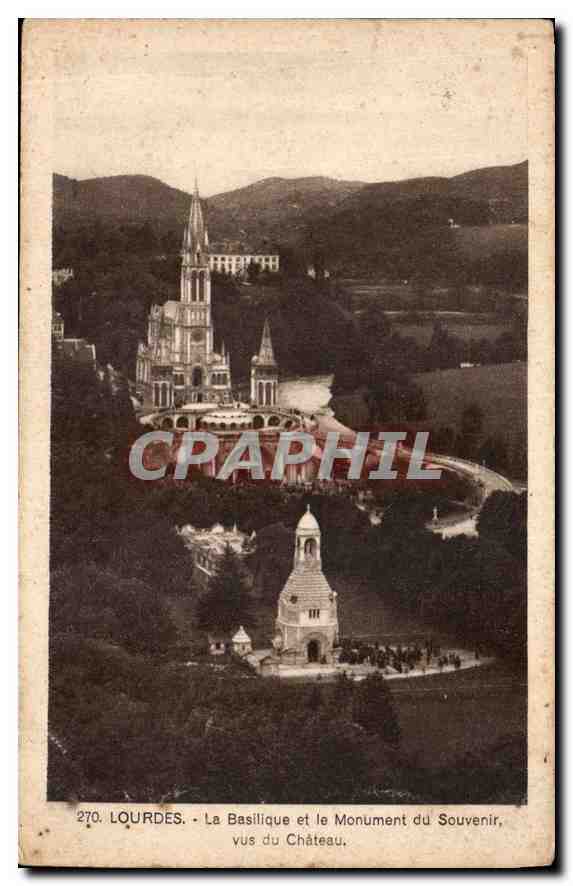 CPA Lourdes la Basilique et le Monument du Souvenir vus du Chateau 