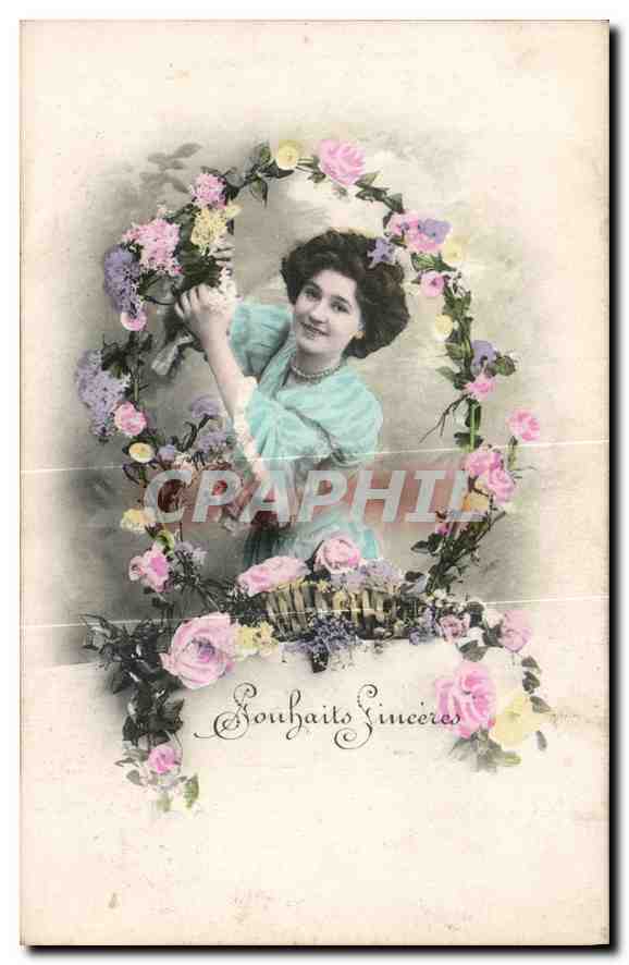 Femme souriante dans un cadre floral — Souhaits Sincères — Série 7003, Union Postale Universelle