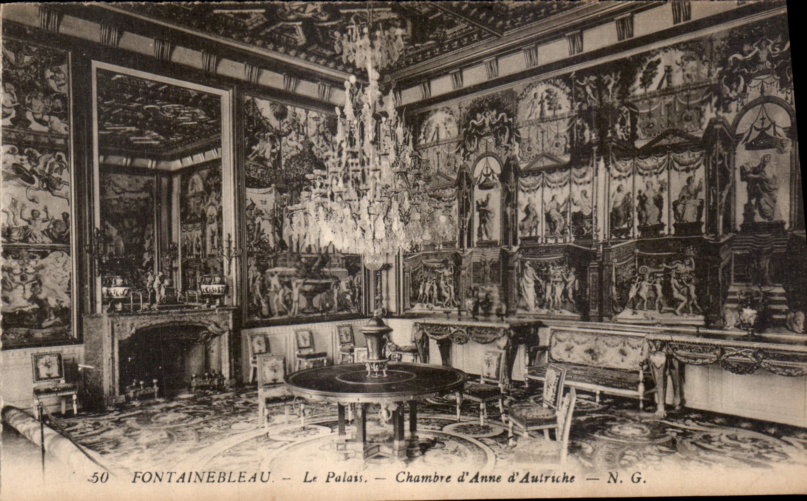 Fontainebleau - Le Palais - Chambre d'Anne d'Auvergne — N.G.