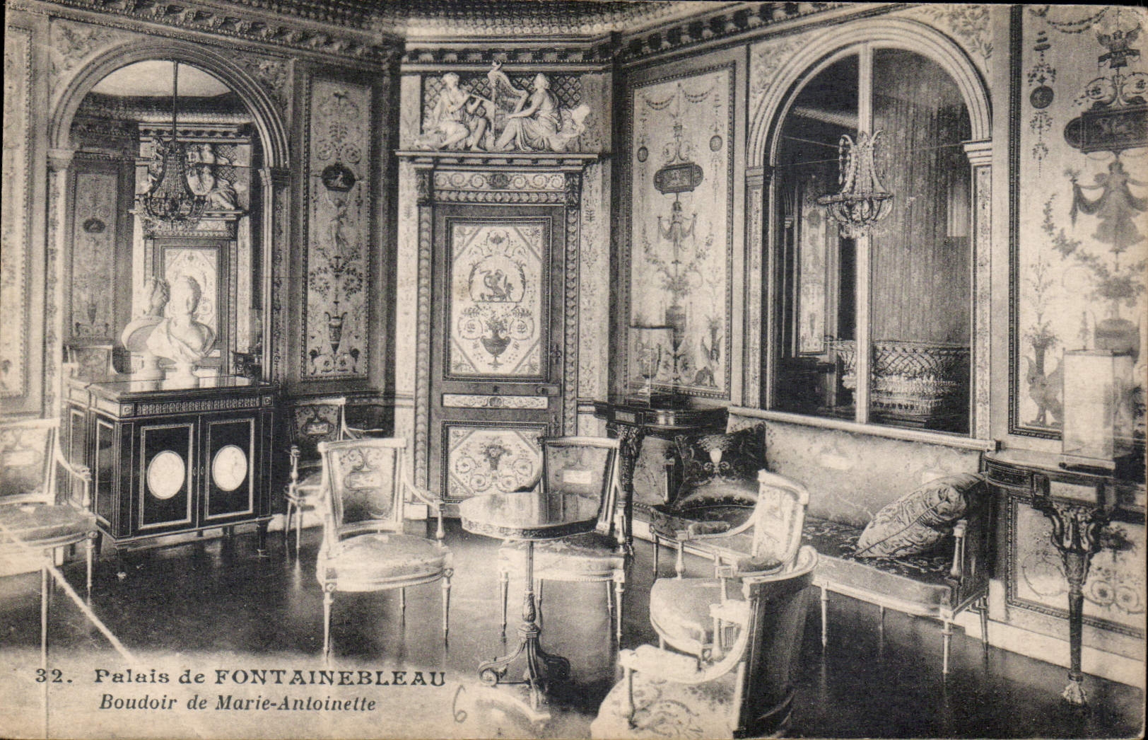 Boudoir de Marie-Antoinette — Palais de Fontainebleau — Éditeur non identifié, n° 32