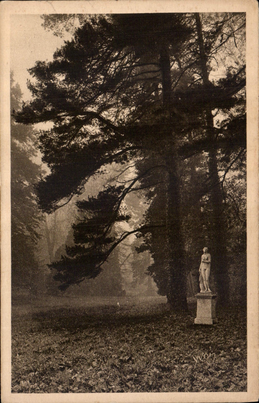 Palais de Fontainebleau — Le Parc un matin d'Automne — Édition d'Art YVON, France