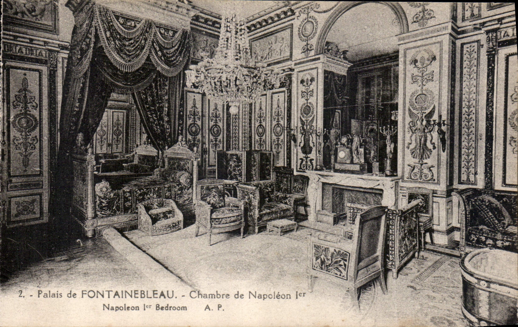 Palais de FONTAINEBLEAU - Chambre de Napoléon Ier — A.P. n°2