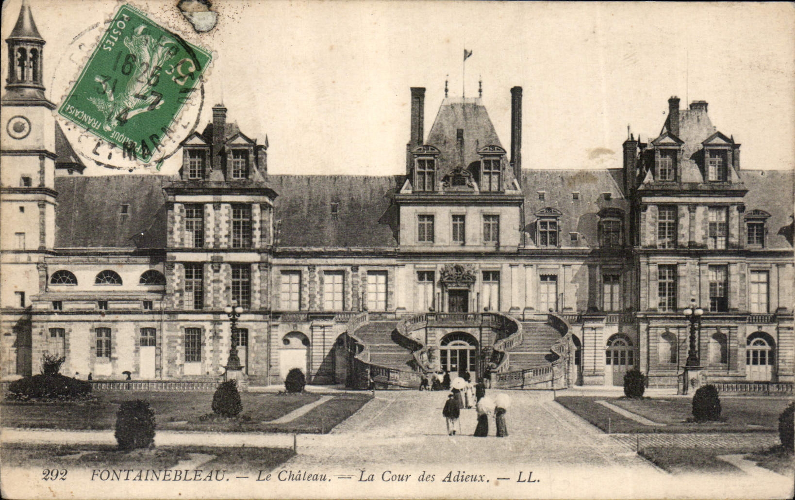 Fontainebleau — Le Château — La Cour des Adieux — LL. — N° 292