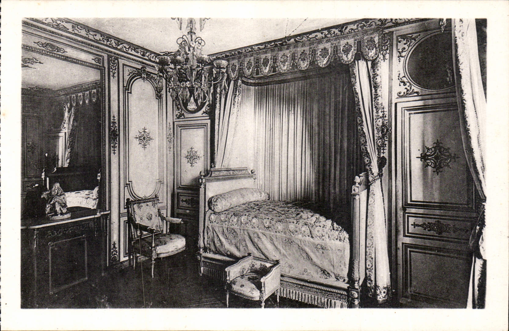 Zimmer der Madame de Maintenon — Schloss Fontainebleau — Ansichtskarte CPAPHIL Nr. 22