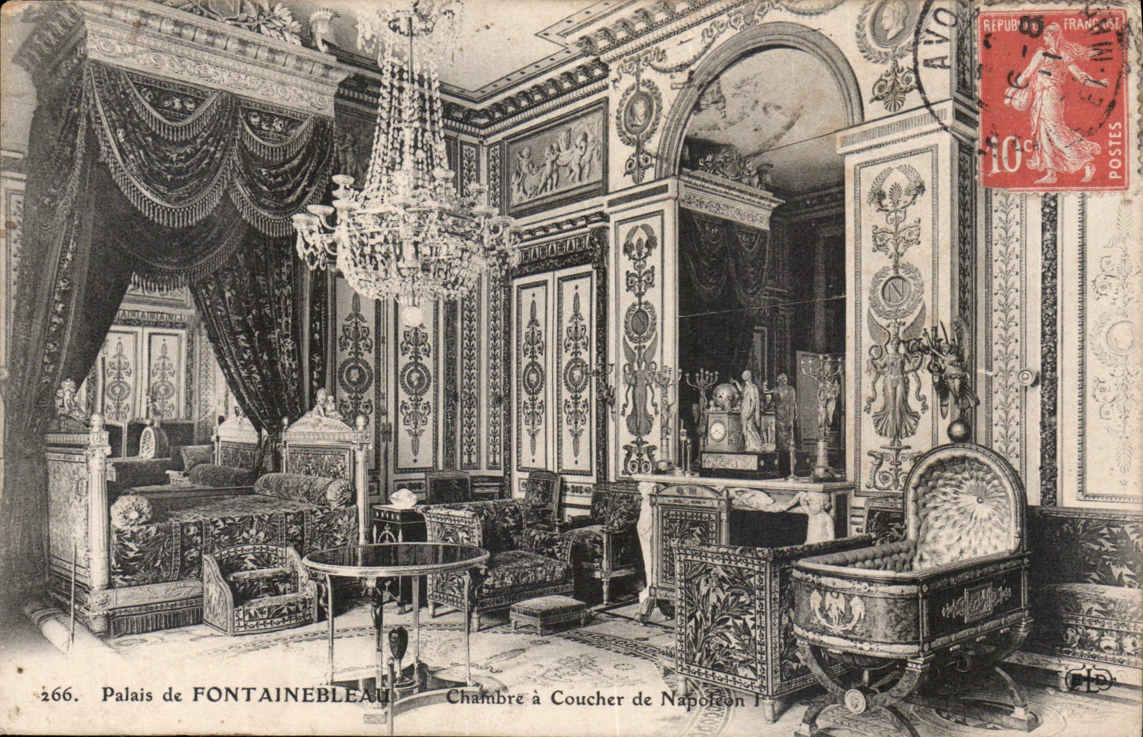 Palais de FONTAINEBLEAU — Chambre à Coucher de Napoléon I — éditeur non visible, n° 266
