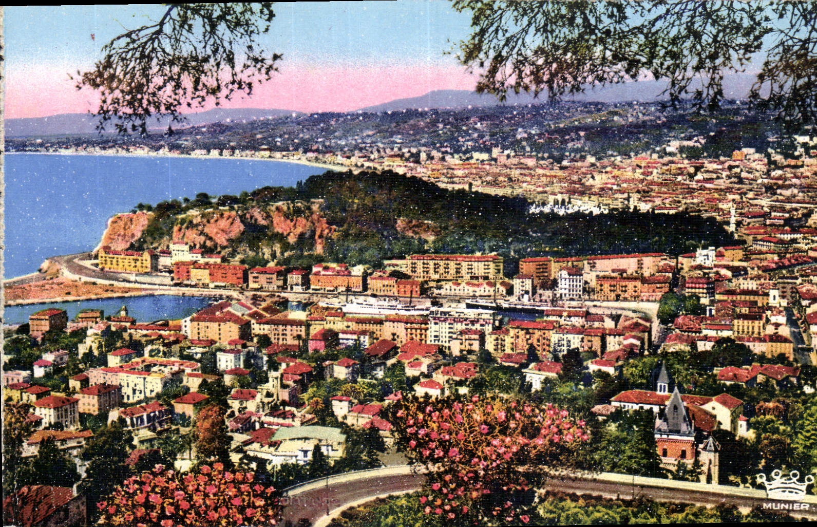 CPA Nice A M vue generale prise de la Nouvelle Corniche 