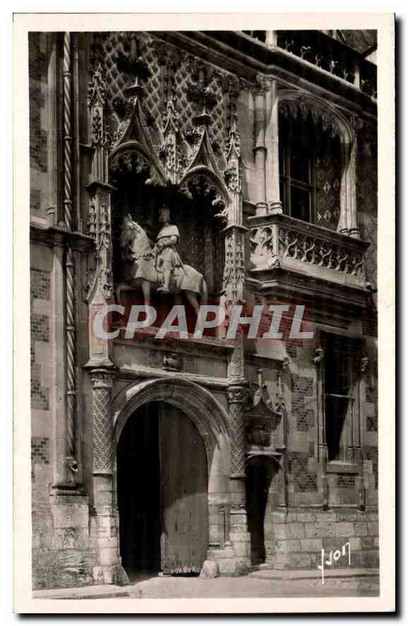 CPA Blois Loire et Cher Portail Louis XI Facade du Chateau 