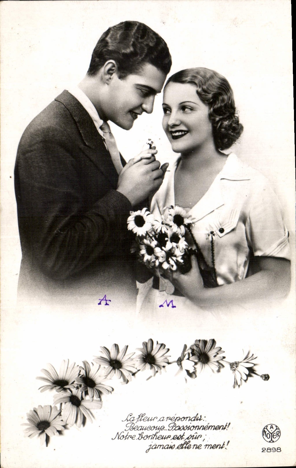 Jeune couple — scène d'offrande de fleurs — éditeur A. NOYER n°2898