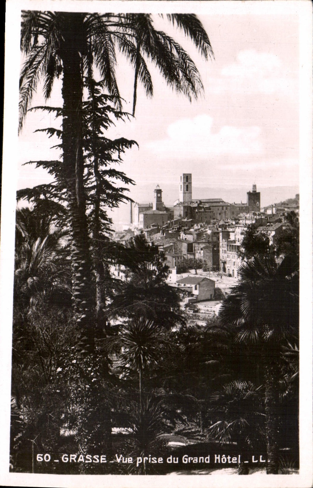 CPA Grasse vue prise du Grand Hotel 