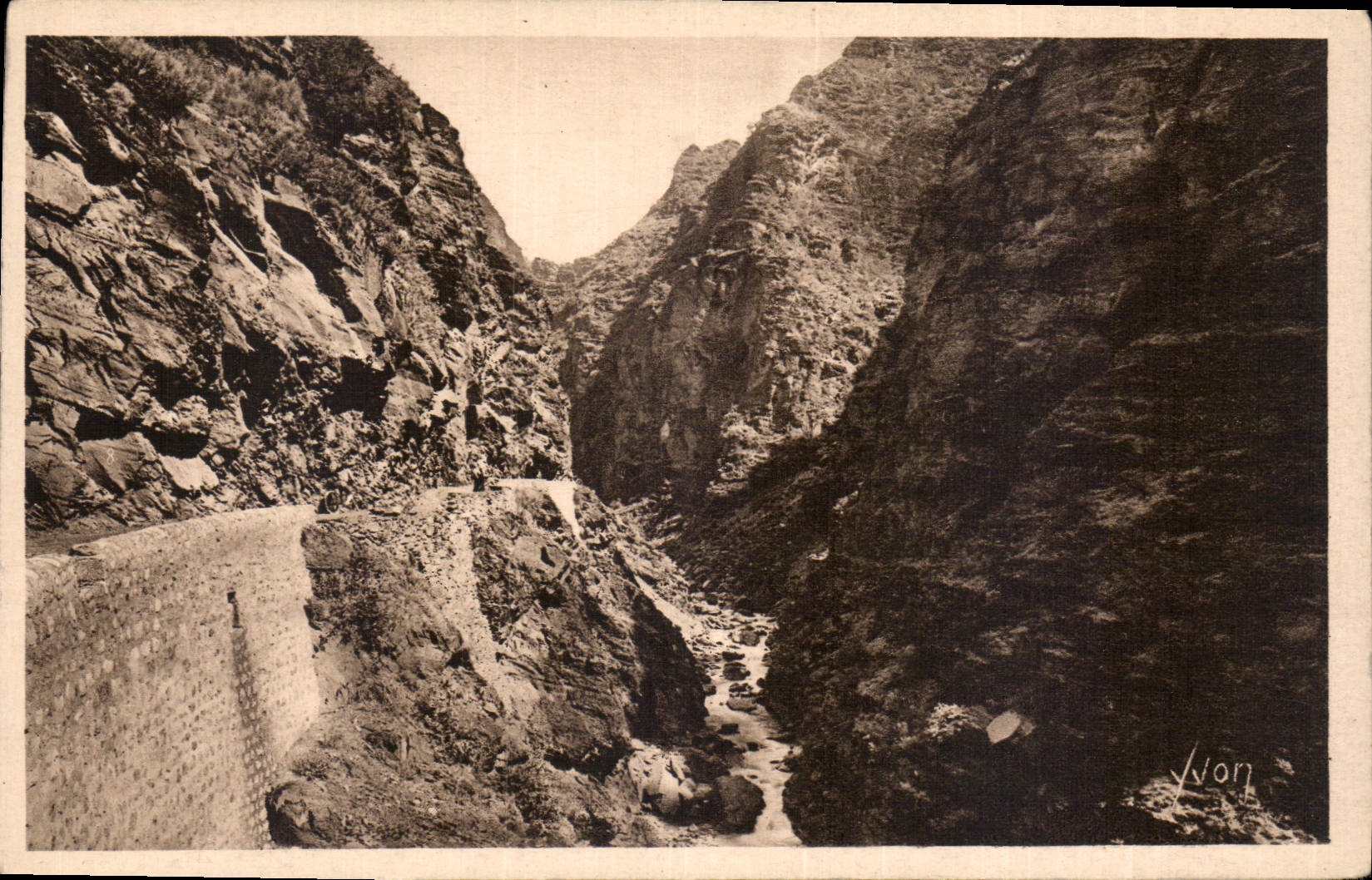 Gorges du Cians — A.M. — Les Éditions d'Art YVQ, Paris