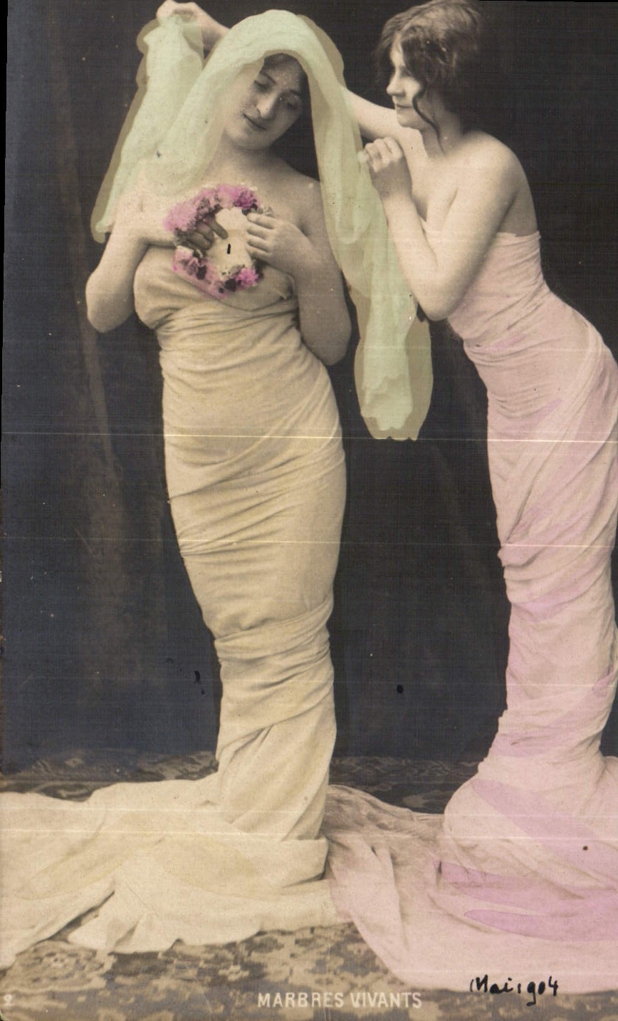 Deux femmes en robes drapées — MARBRES VIVANTS — édition Marbres Vivants, n°2