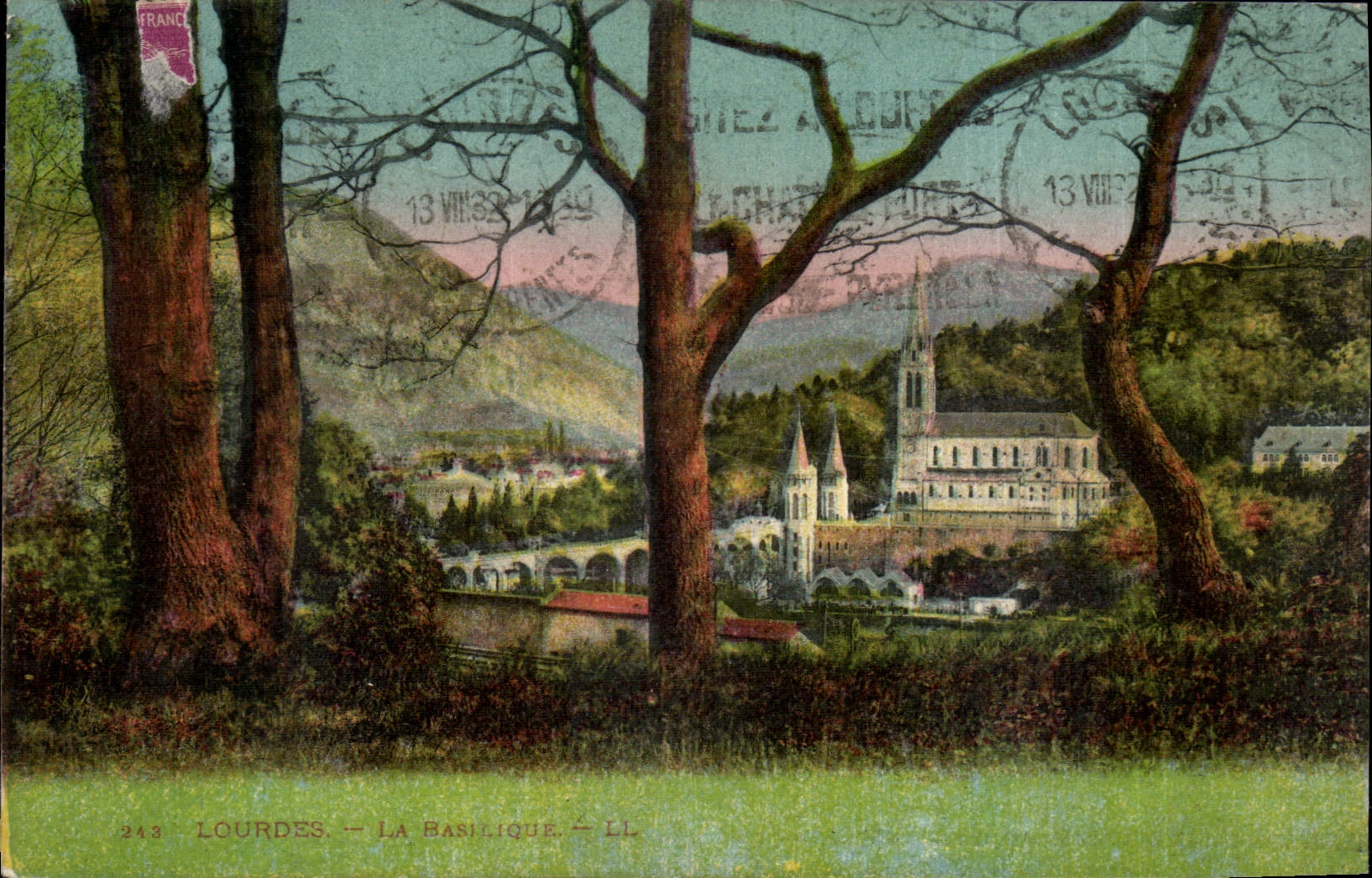 CPA Lourdes la Basilique 