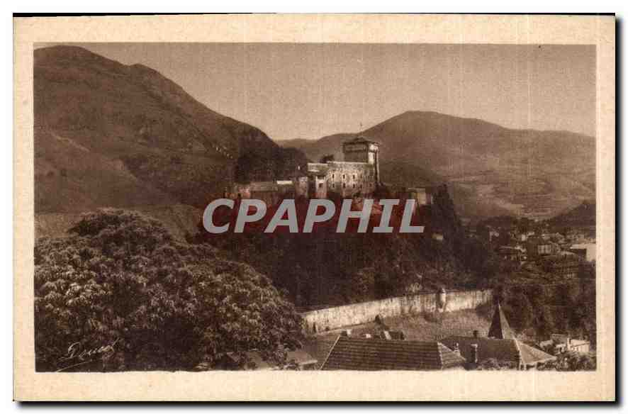 CPA Lourdes le Chateau Fort 