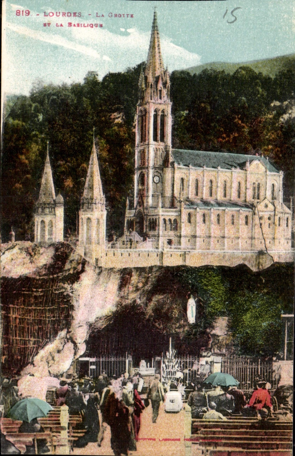 CPA Lourdes la Grotte et la Basilique 