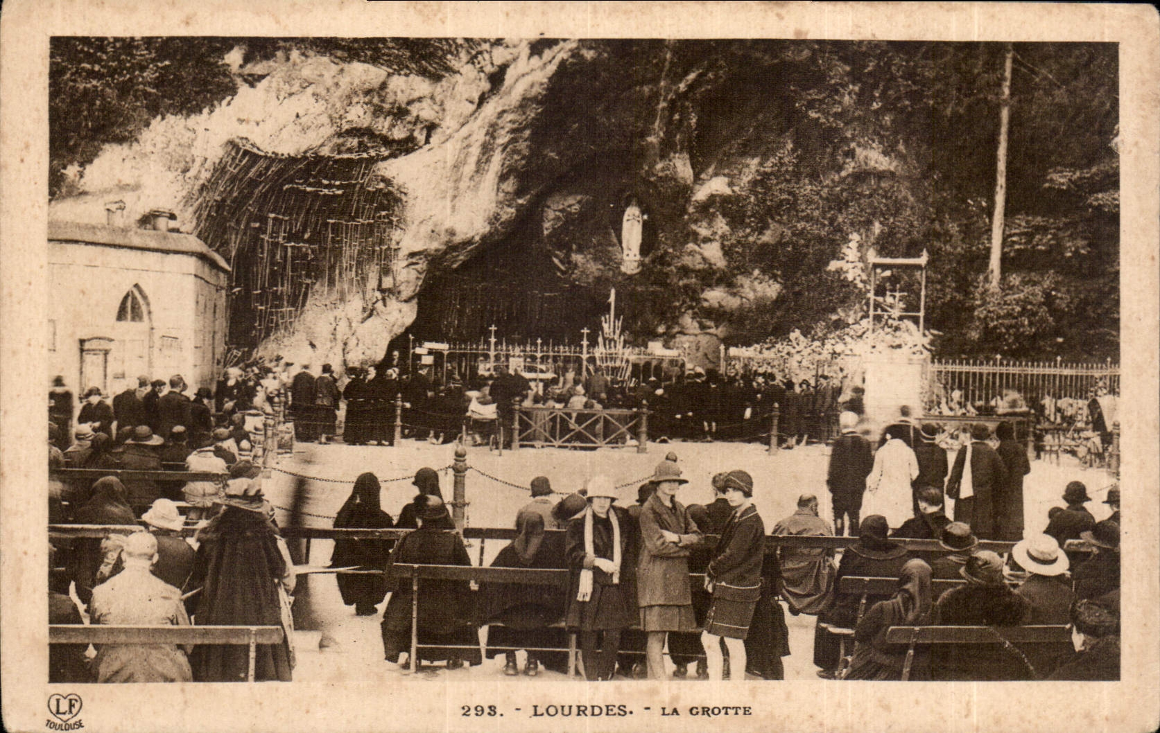 CPA Lourdes la Grotte 