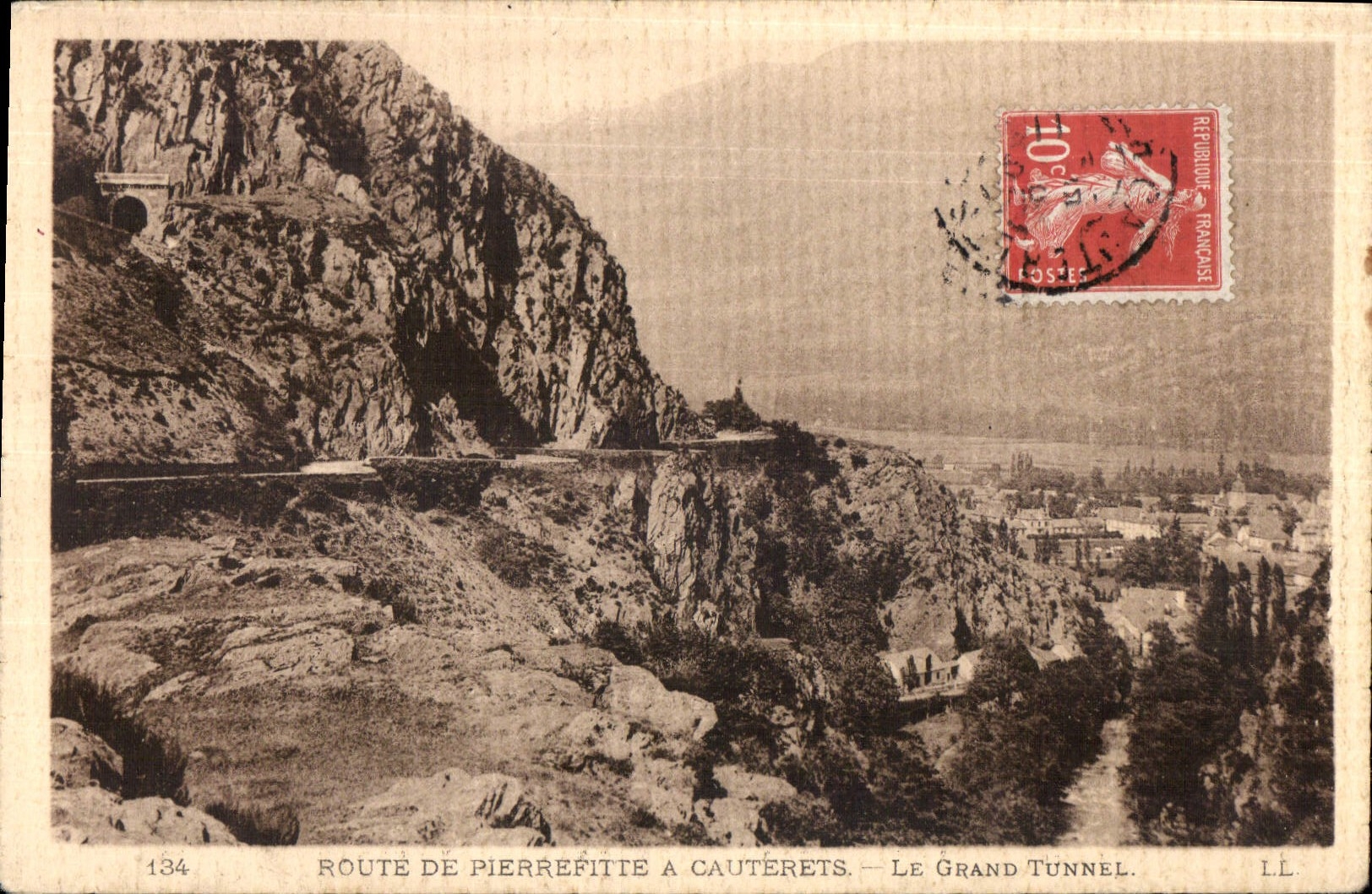 CPA Route de Pierrefitte a Cauterets le Grand Tunnel 