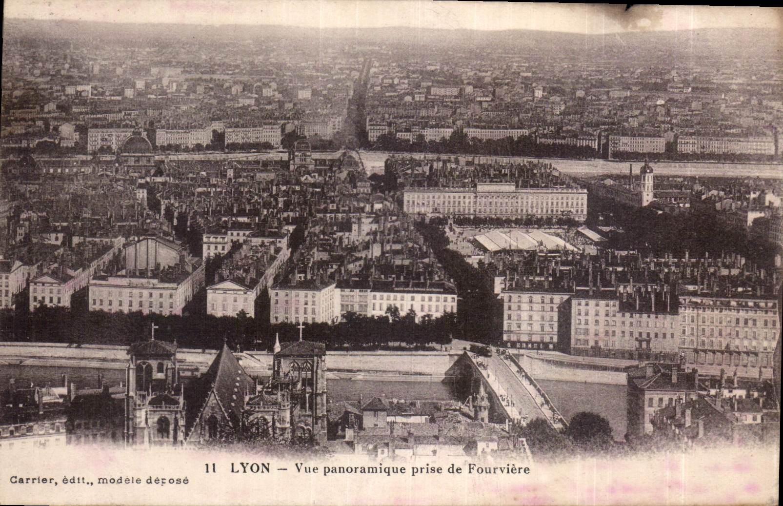 CPA Lyon vue panoramique prise de Fourviere 