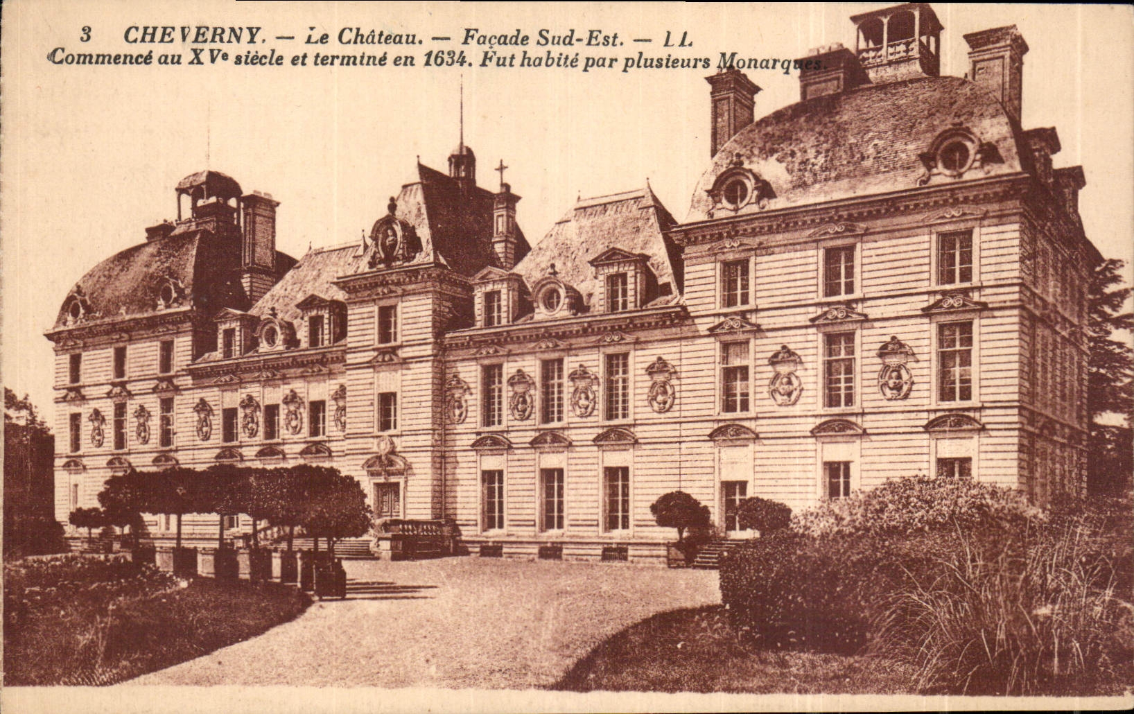 CPA Cheverny Le Chateau Facade Sud Est 