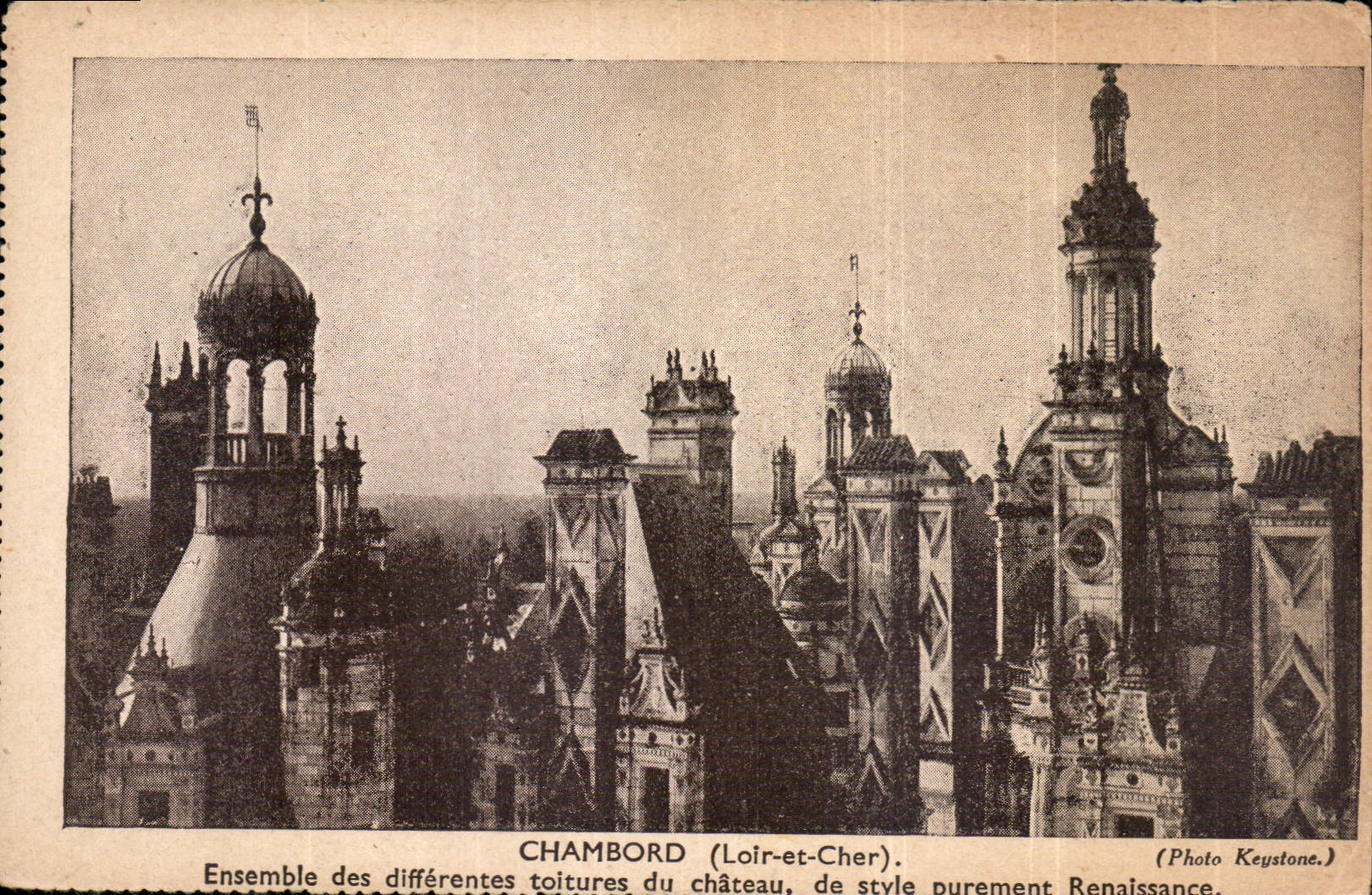 CPA Chambord Loir et Cher Ensemble des differentes toitures du chateau de style purement Renaissance