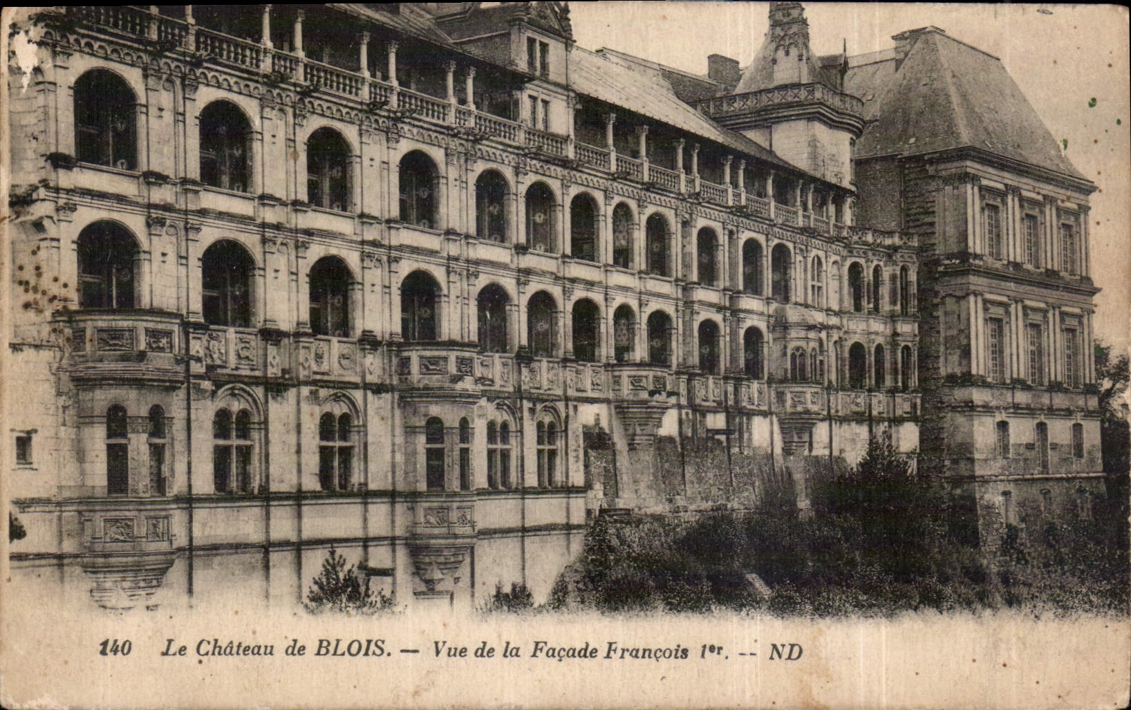 CPA Le Chateau de Blois Vue de la Facade Francois I 