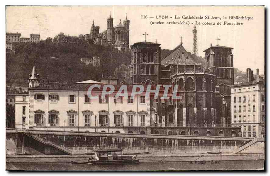 CPA Lyon La Cathedrale St Jean la Bibliotheque ancien archeveche Le coteau de Fourviere 