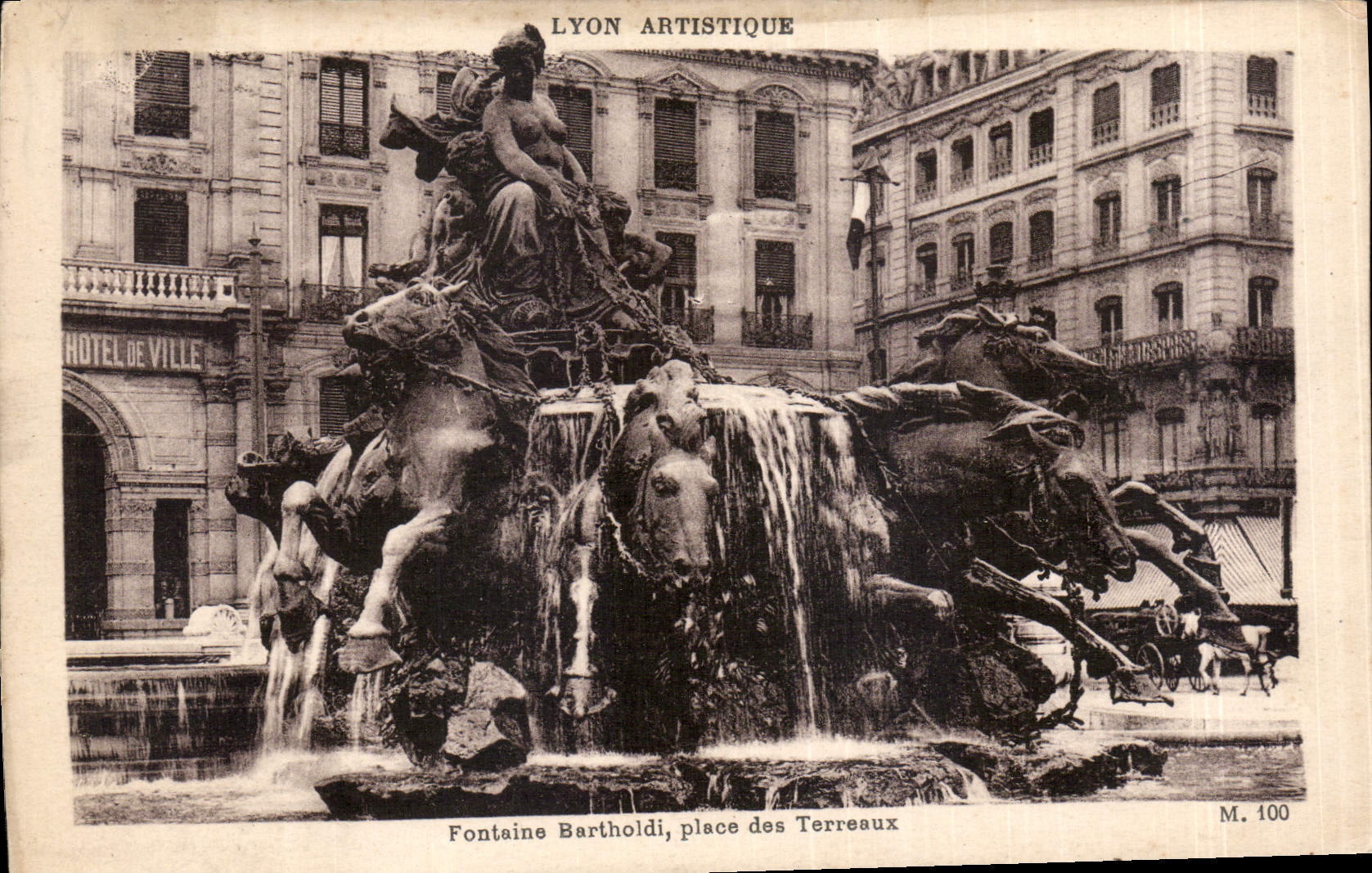 CPA Lyon artistique fontaine Bartholdi place des Terreaux 
