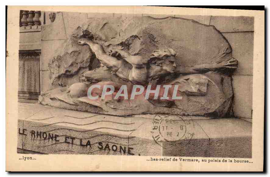 CPA Lyon Bas relief de Vermare au palais de la bourse 