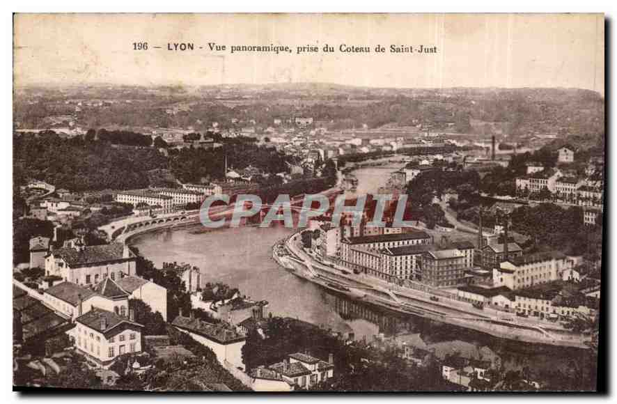 CPA Lyon vue panoramique prise du Coteau de Saint Just 