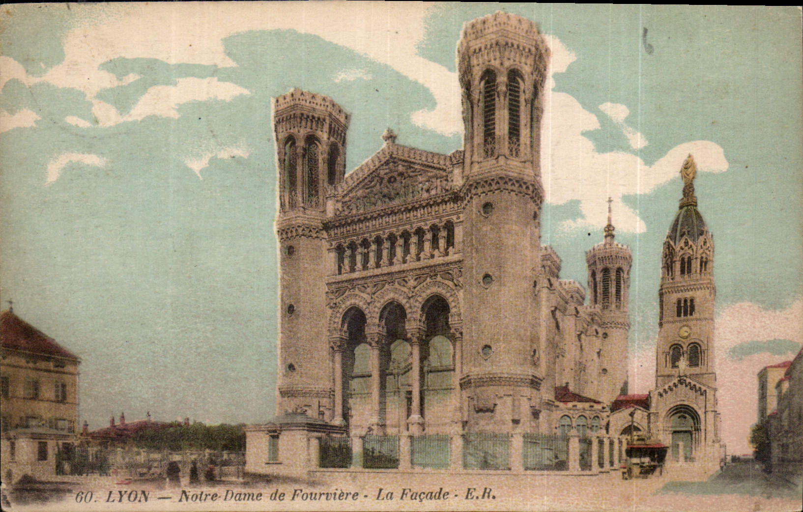 CPA Lyon Notre Dame de Fourviere La Facade 