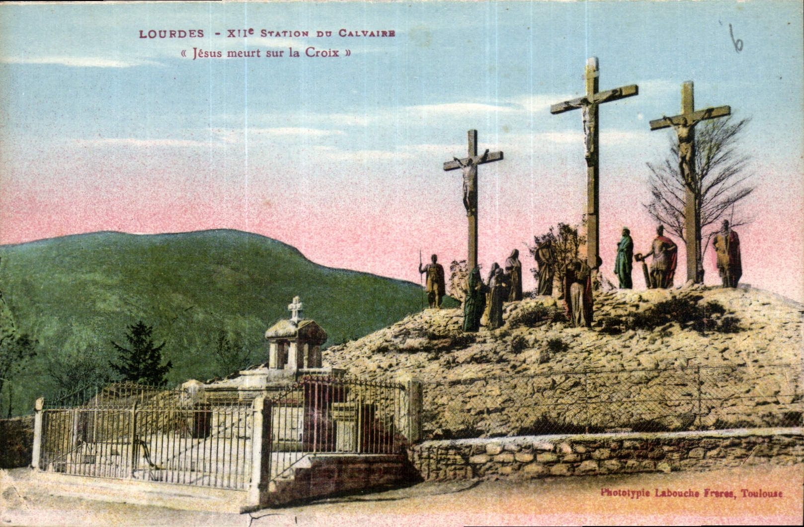 CPA Lourdes XIIe station du Calvaire Jesus meurt sur la Croix 