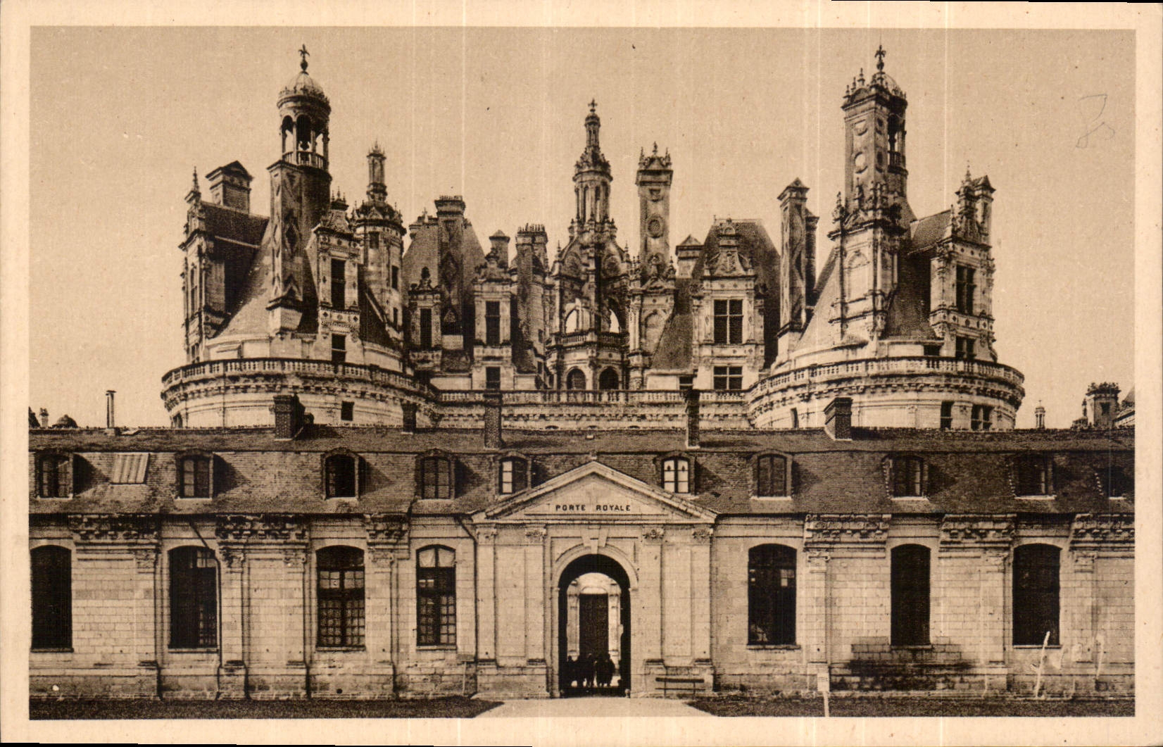 Chambord — Le Château ~ La Porte Royale — Les Éditions d'Art-VON, Paris