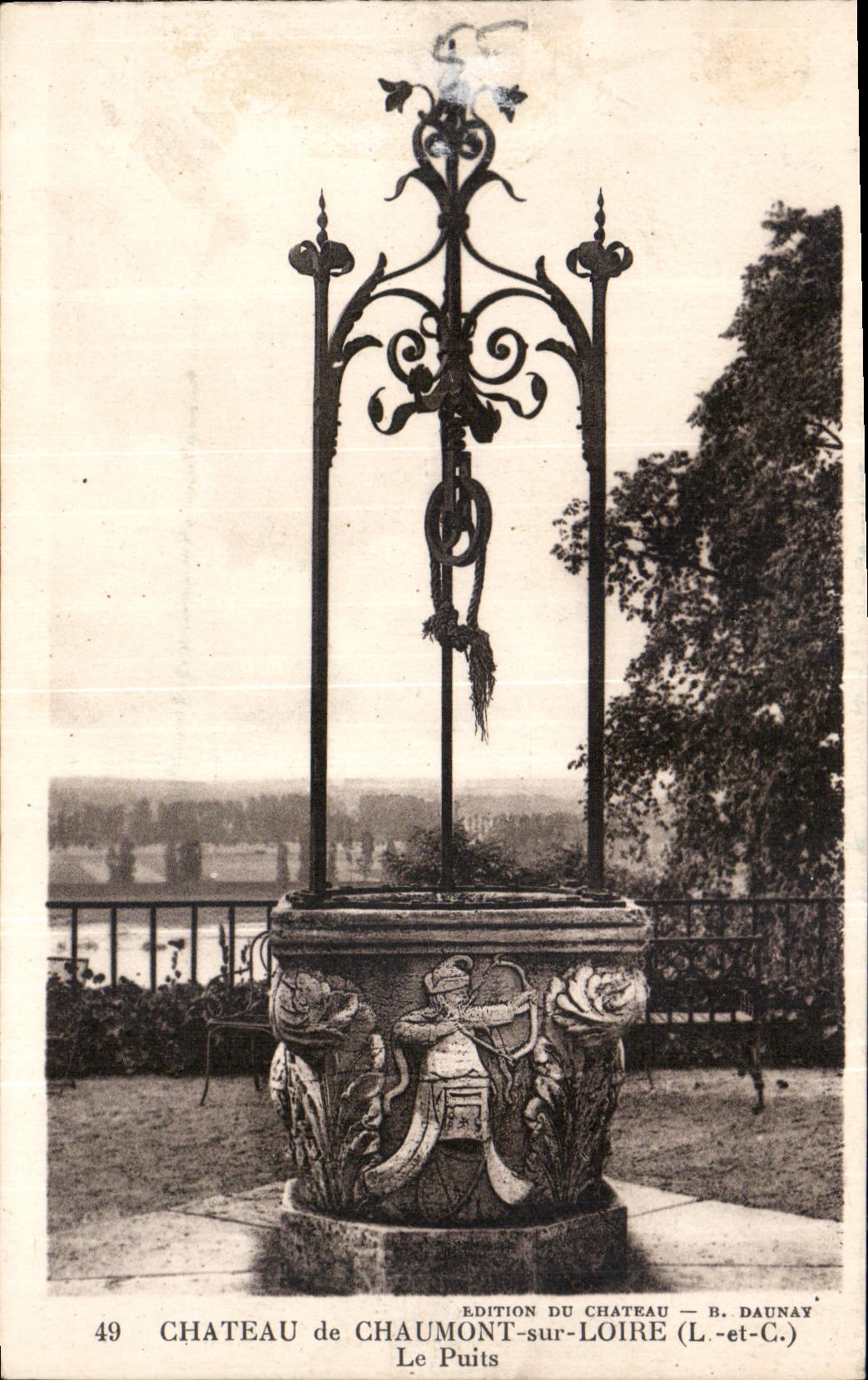 CPA Chateau de Chaumont sur Loire L et C le Puits 