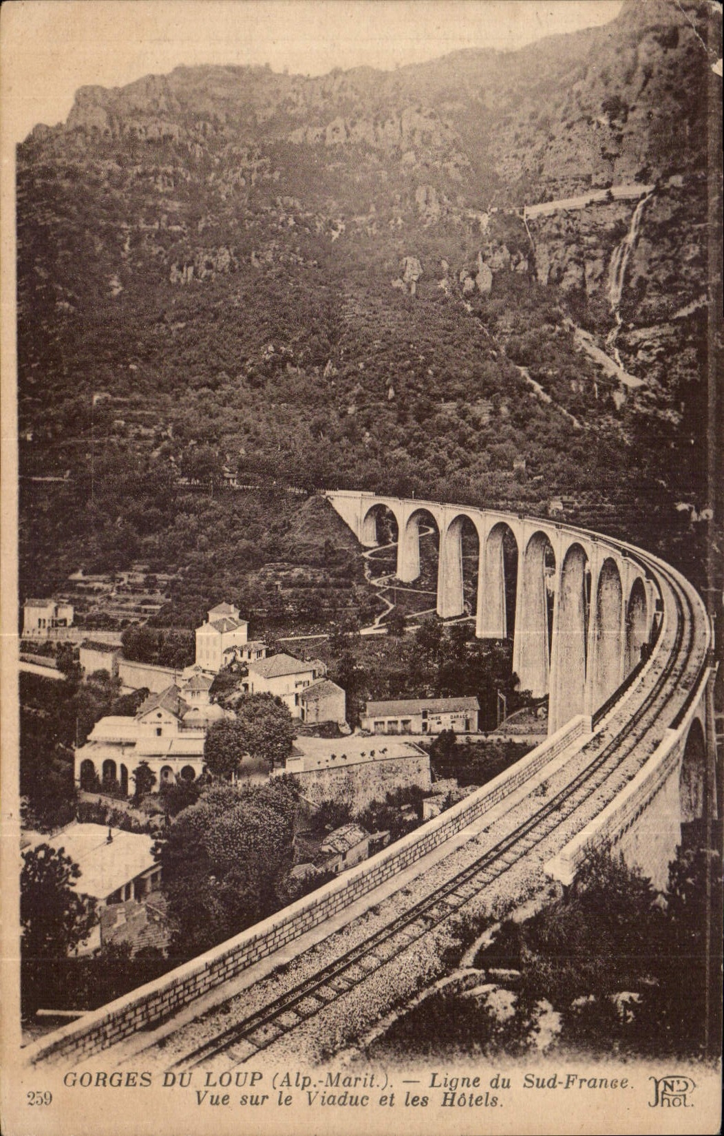 CPA Gorges du Loup Alp Marit Ligne du Sud France vue sur le Viaduc et les Hotels 