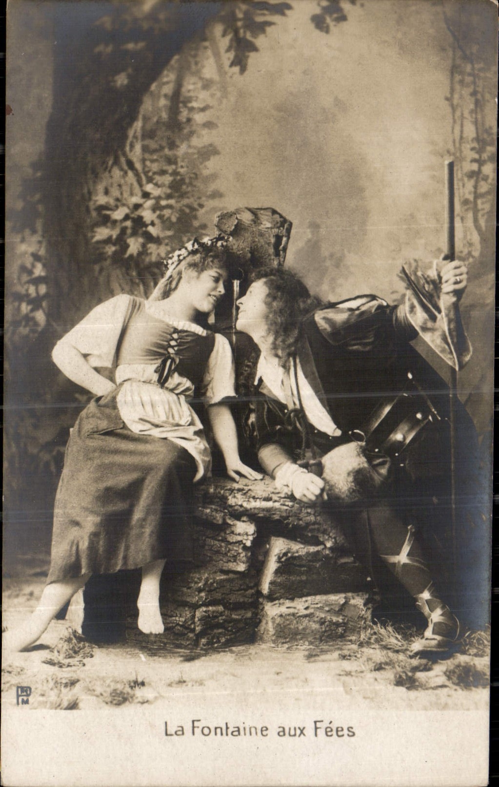 La Fontaine aux Fées — scène de théâtre — éditeur P. D. (P. D. 2)