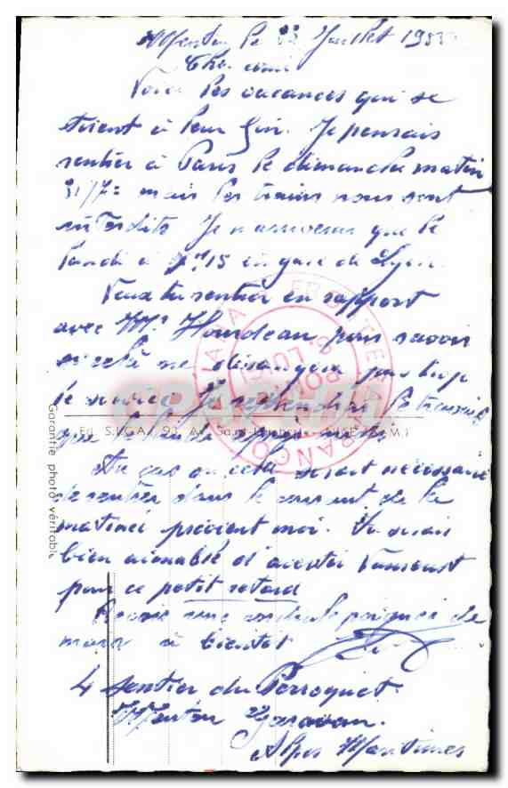 CPA Menton vue generale la ville vers la Frontiere et l'Italie — Verso