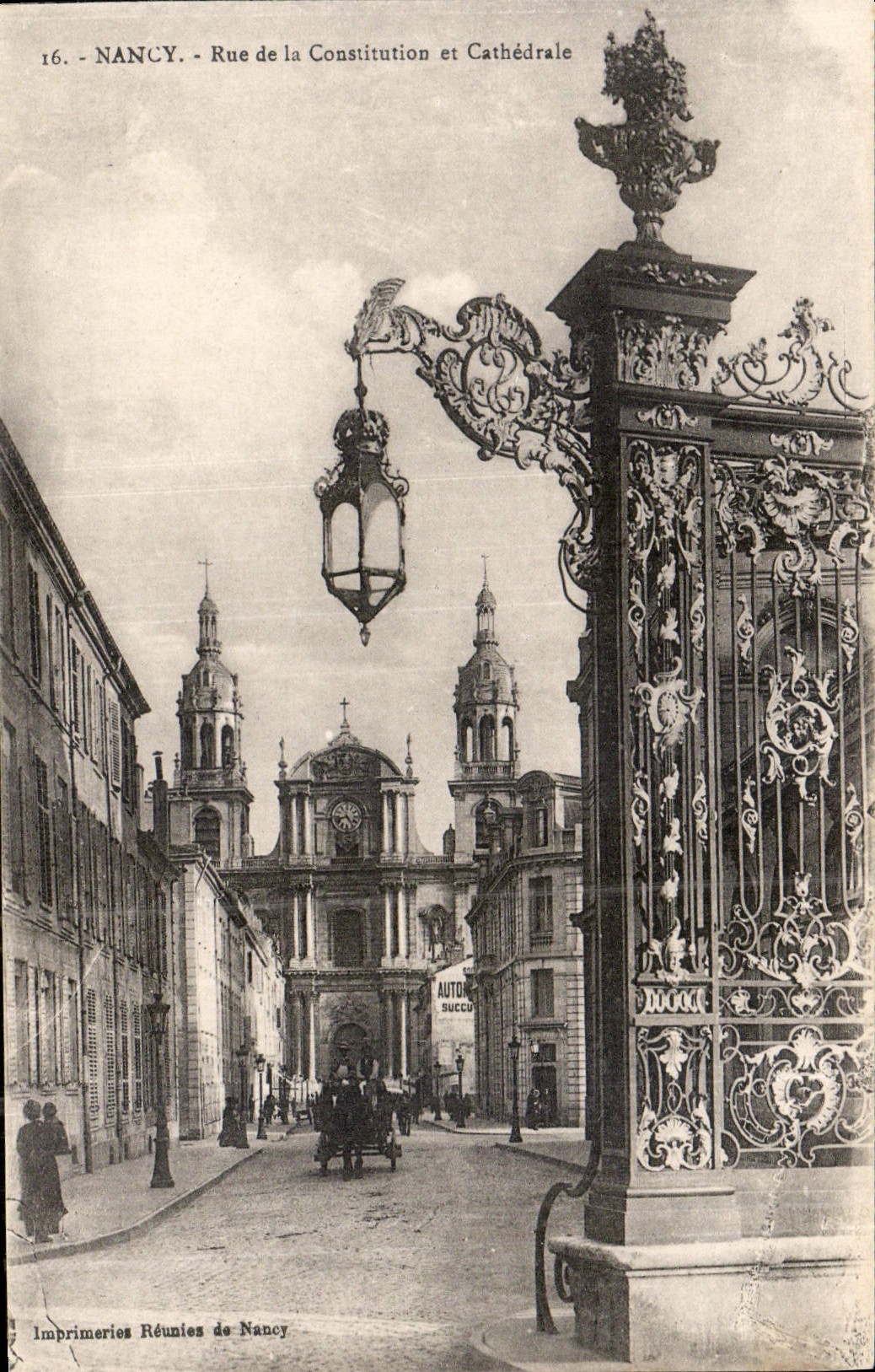 CPA Nancy rue de la constitution est Cathedrale 
