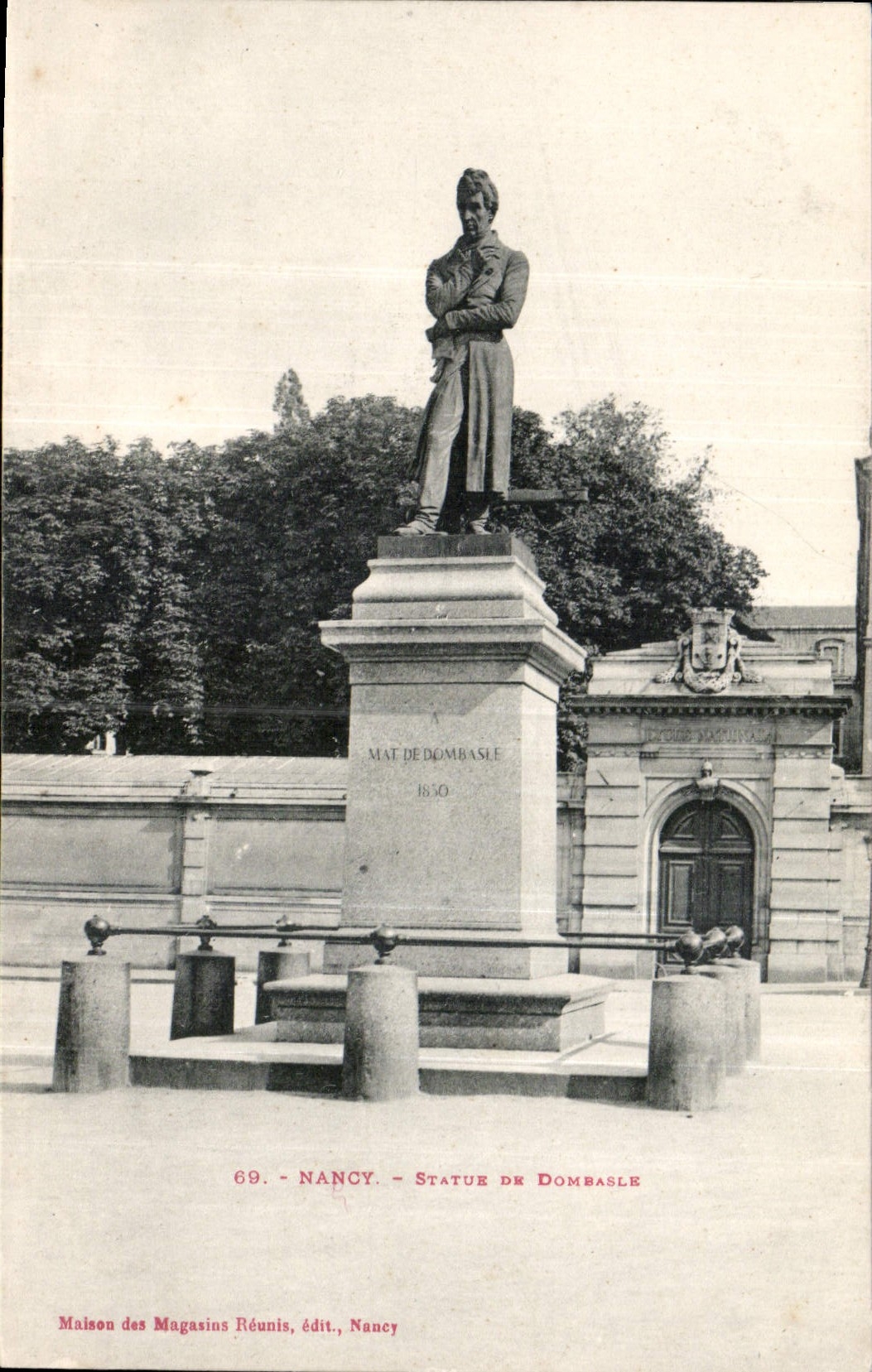 CPA Nancy Statue de Dombasle 