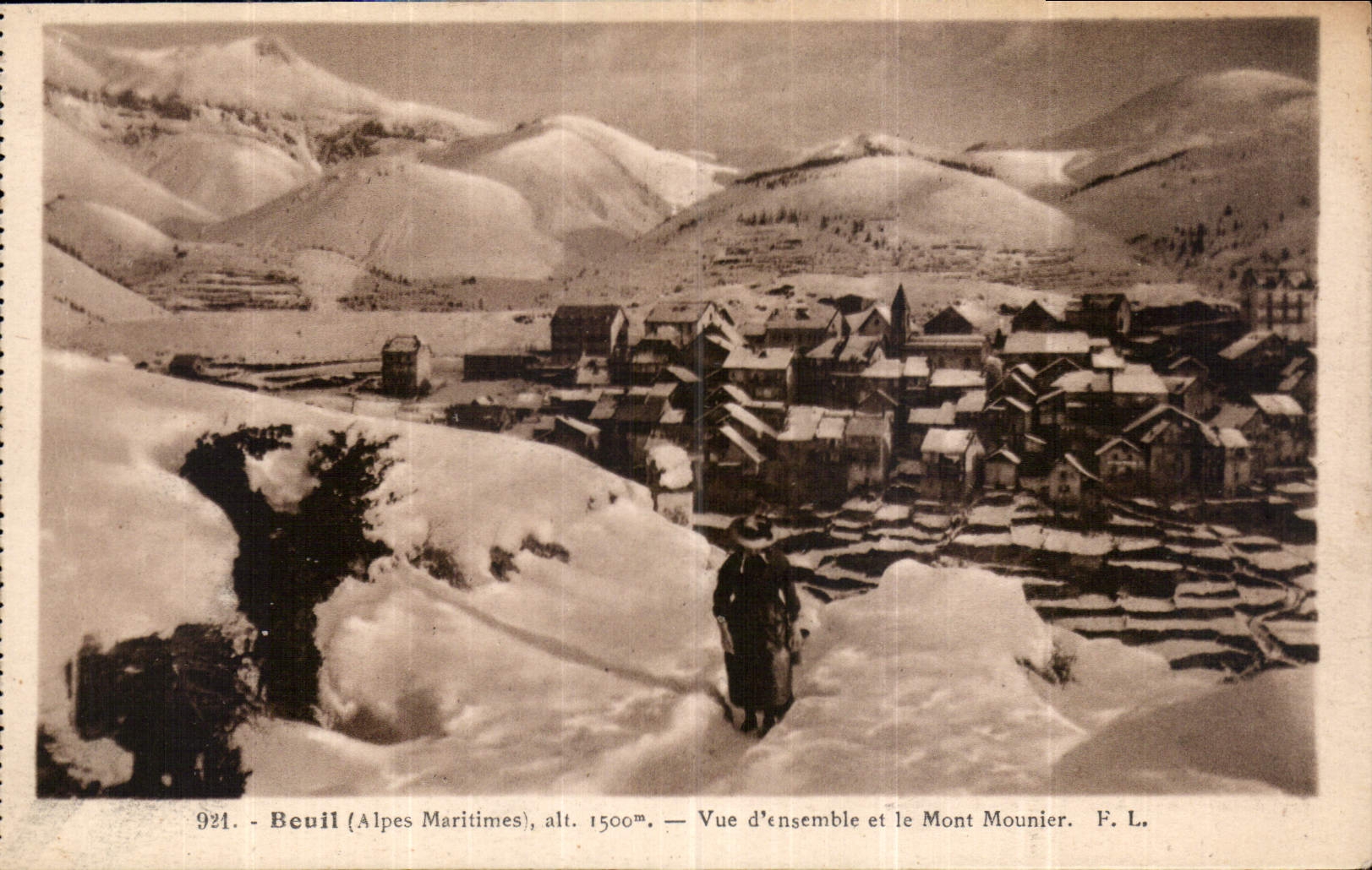 CPA Beuil Alpes Maritimes vue d'ensemble et le Mont Mounier 