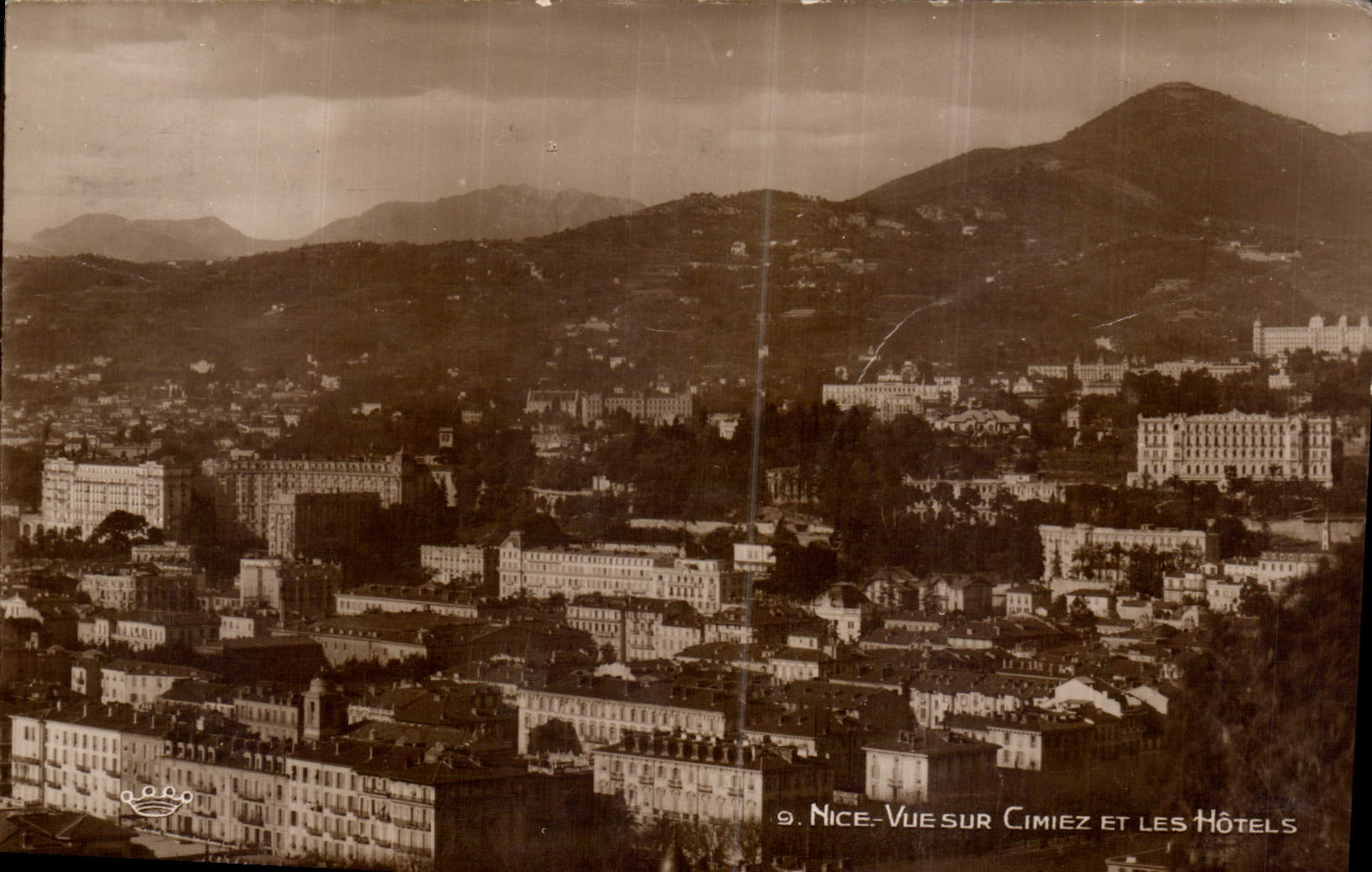 CPA Nice vue sur Cimiez et les Hotels 