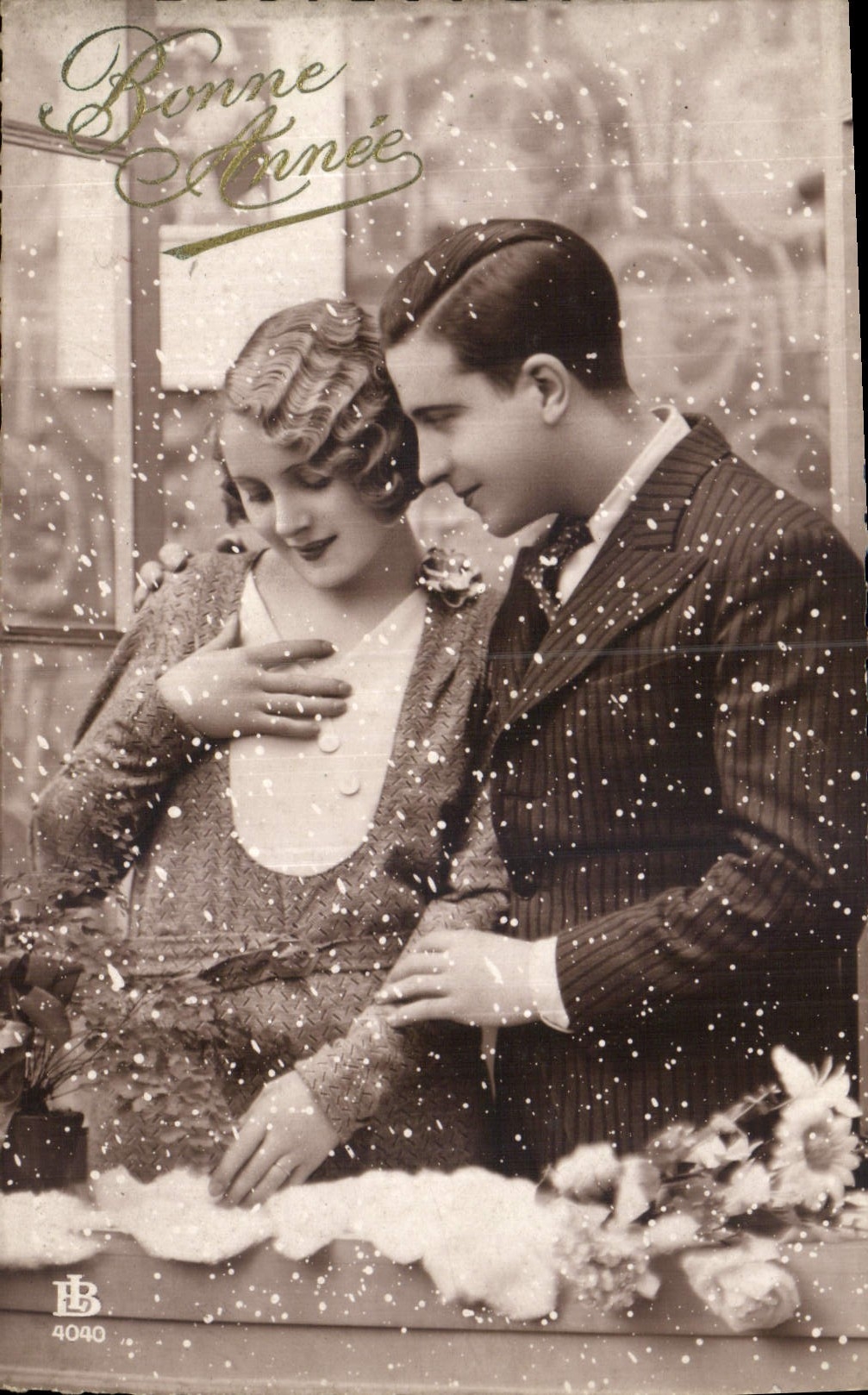 CPA Bonne annee Femme