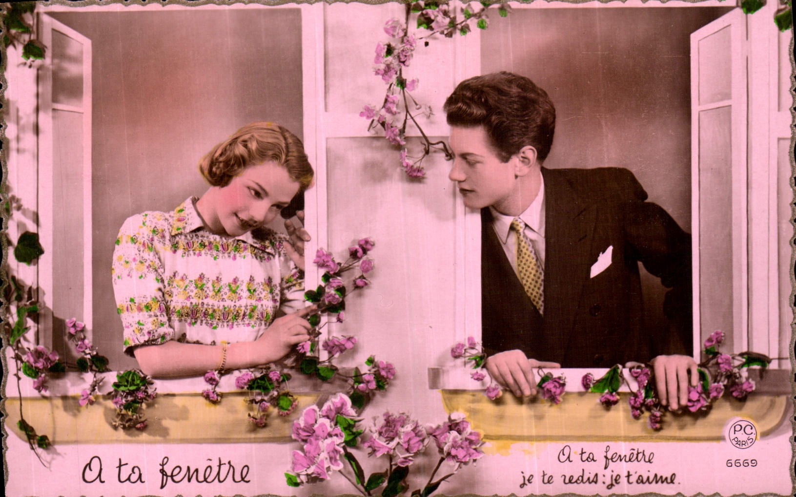 CPA A ta fenetre a ta fenetre je te redis je t'aime Femme