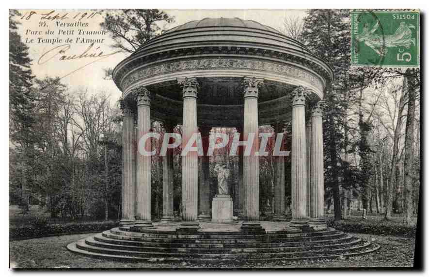 CPA Versailles Parc du Petit Trianon le Temple de l'Amour 