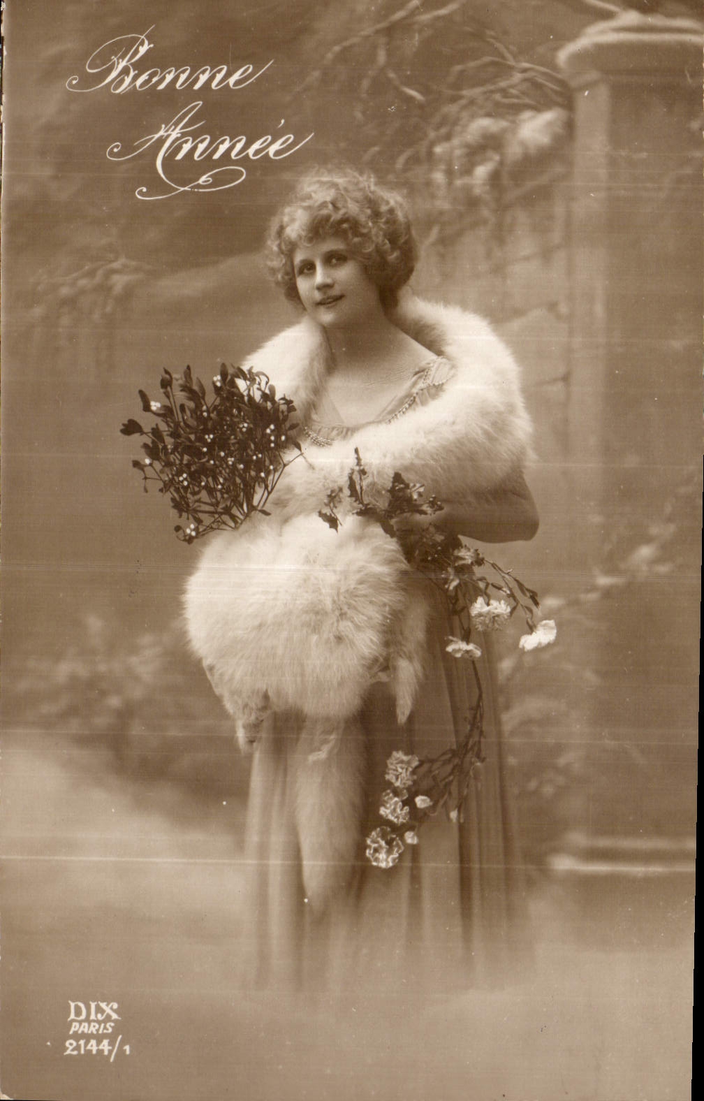 CPA Bonne Annee Femme