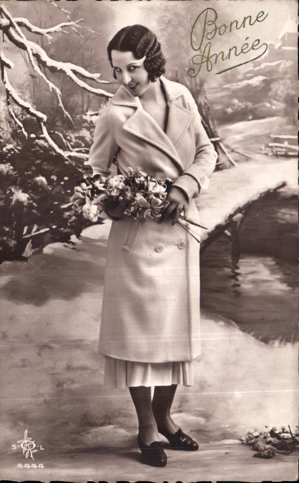 CPA Bonne annee Femme