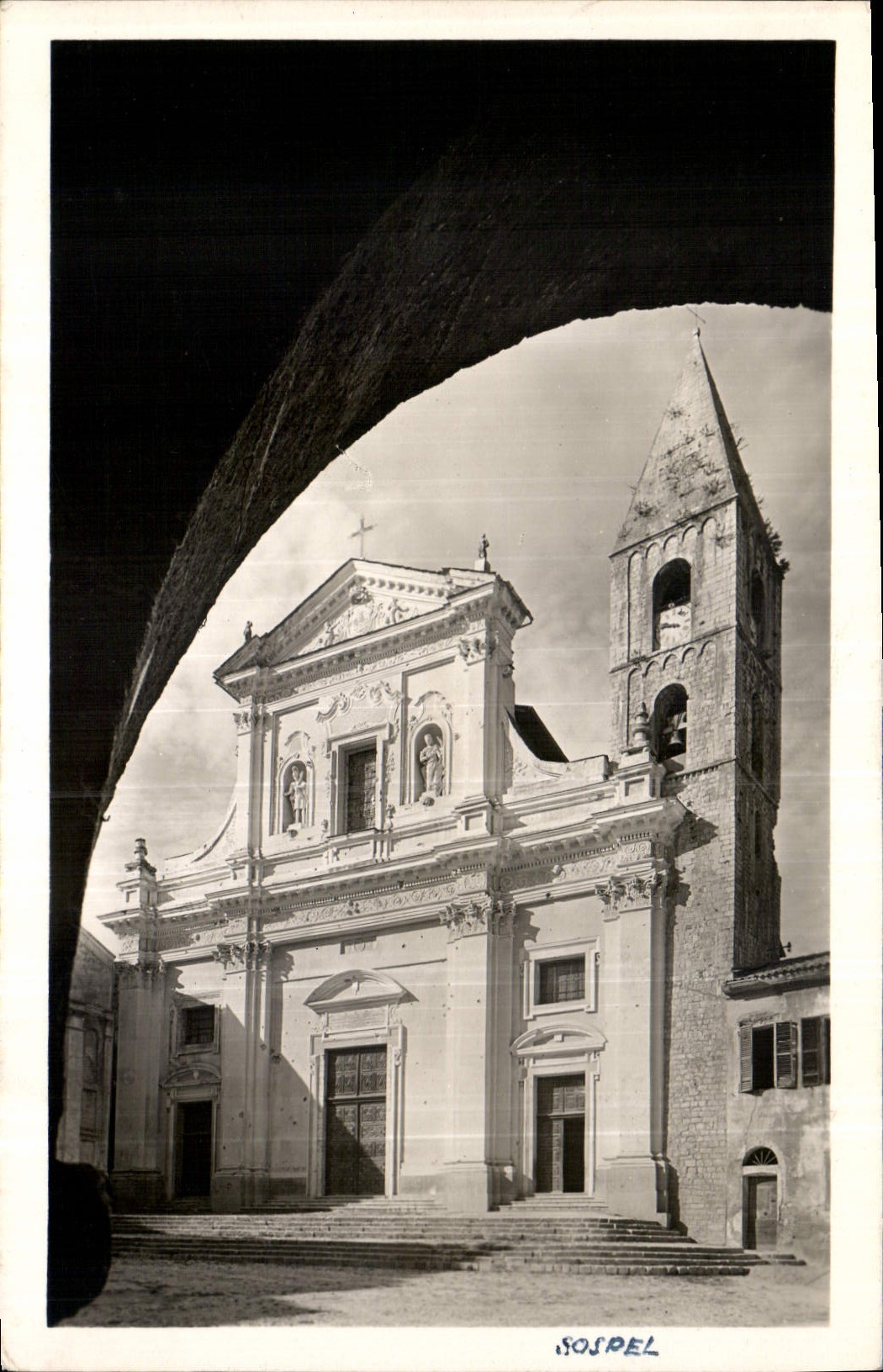 CPA Sospel l'Eglise Saint Michel 